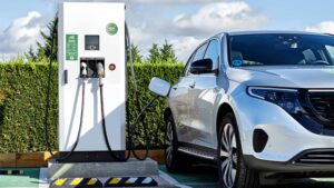 Electric vehicles: Mobility business models and operational enablers